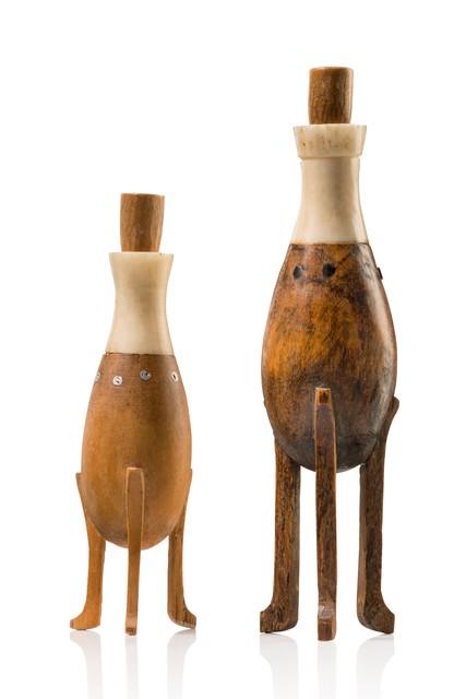 Two snuff containers with stopper, Kenya, Kamba, Size: H: 11,8 cm & 15,5 cm (H: 4.6 inch & 6.1 inch), ID: 3052042