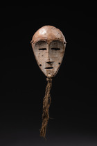 Anthropomorphic mask "lukwakongo", D. R. Congo, Lega, Size: H: 13,3 cm (H: 5.2 inch), ID: 3052047 - 3/4