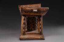 Hocker "dwa", Ghana, Akan, Ashanti (Asante), Größe: H: 22,5 cm (seat hight) B: 48 cm (H: 8.9 inch (seat hight) B: 18.9 inch), ID: 3052304 - 3/6