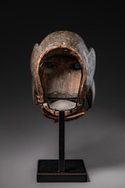 Anthropozoomorphic face mask, ca. 1890–1920, Côte d'Ivoire, Wé-Guéré (Ngere) / Wobé, Size: H: 28 cm (H: 11.0 inch), ID: 3052248 - 2/6