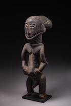 Standing male ancestor figure "singiti", D. R. Congo, Hemba, Size: H: 49,5 cm (H: 19.5 inch), ID: 3052259 - 2/5