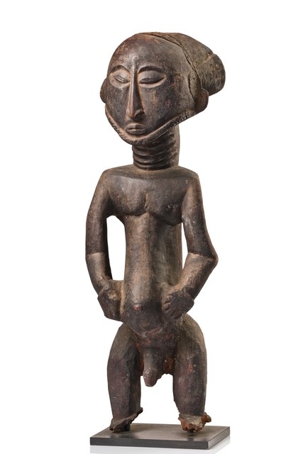 Standing male ancestor figure "singiti", D. R. Congo, Hemba, Size: H: 49,5 cm (H: 19.5 inch), ID: 3052259
