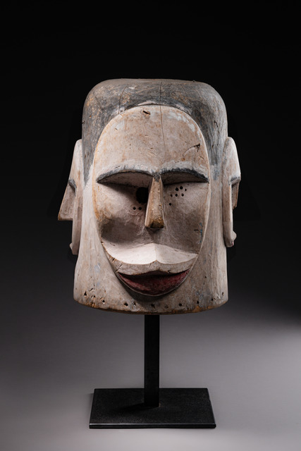 Helmet mask with four faces "ngontang", Gabon, Fang, Size: H: 35,5 cm (H: 14.0 inch), ID: 3052279
