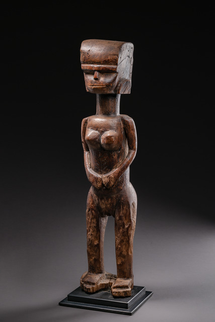 Standing female figure, Tanzanie, Kwere, Taille: H: 58 cm, ID: 3052277
