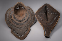 Zwei Stülpmasken "baba", Papua-Neuguinea - Maprik, Größe: H: 39 cm & 43 cm (H: 15.4 inch & 16.9 inch), ID: 3052300 - 4/4