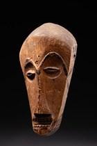 Anthropomorphic mask "ngil", Gabon, Fang, Size: H: 33,5 cm (H: 13.2 inch), ID: 3052298 - 4/5