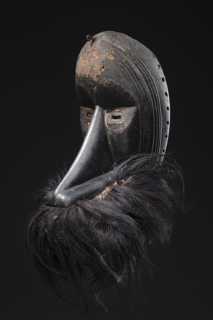 Beak mask "ge gon" ("gägon"), Côte d'Ivoire, Dan, Size: H: 28 cm (H: 11.0 inch), ID: 3052284