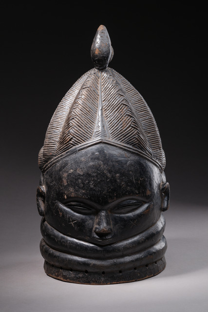 Helmmaske "sowei" ("ndoli jowei" / "nòwo"), Sierra Leone, Mende, Größe: H: 32,5 cm (H: 12.8 inch), ID: 3052187