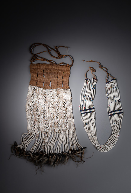 Tablier et ceintures en coquillages, Papouasie-Nouvelle-Guinée - Archipel Bismarck - Îles de l´Amirauté, ID: 3052297