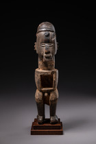 Male power figure 'buti', D. R. Congo, Teke, Size: H: 41,5 cm (H: 16.3 inch), ID: 3052291 - 3/5