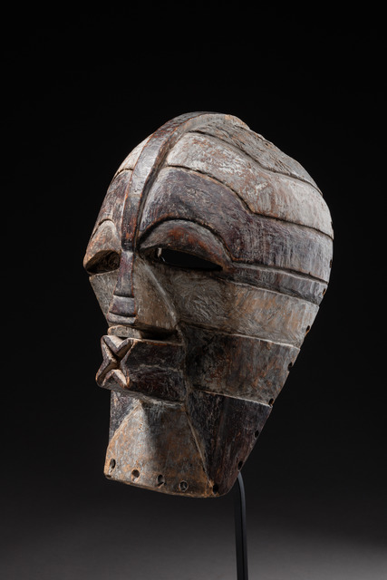 Female "kifwebe" mask "kikashi", D. R. Congo, Songye, Size: H: 30 cm (H: 11.8 inch), ID: 3052309