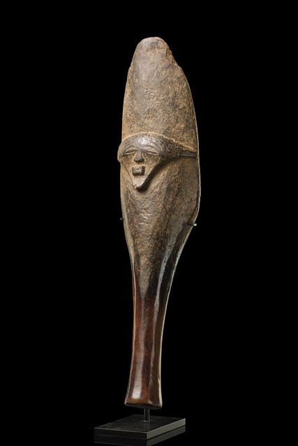 Rare oracle implement, D. R. Congo, Songye, Size: L: 44,5 cm (L: 17.5 inch), ID: 3052311