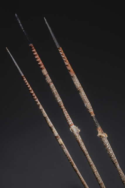 Three spears, Papua New Guinea - Bismarck Archipelago - St Matthias Islands, Size: L: 256 cm &  236 cm (L: 100.8 inch &  92.9 inch), ID: 3052349