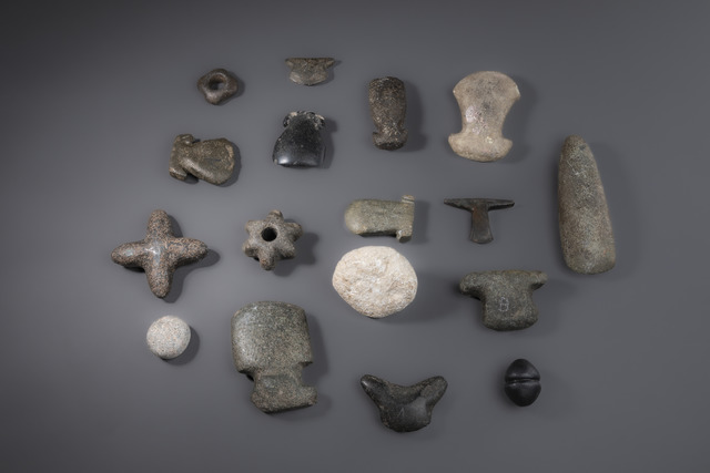Ensemble de lames de hache en pierre, env. 7 au 15e siècle, Amérique du Sud, ID: 3052558