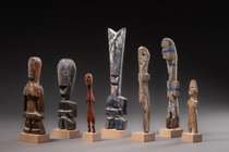 Seven "aklama kpakpewo" figures (helper spirits), Togo, Ada, Size: H: 13,5 cm - 26,5 cm (H: 5.3 inch - 10.4 inch), ID: 3052365 - 4/4
