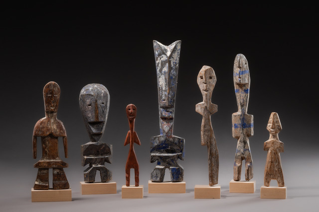 Seven "aklama kpakpewo" figures (helper spirits), Togo, Ada, Taille: H: 13,5 cm - 26,5 cm, ID: 3052365