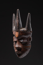 Anthropomorphic face mask "mbuya", D. R. Congo, Pende, Size: H: 25 cm (H: 9.8 inch), ID: 3052373 - 2/4