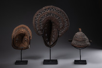 Drei Stülpmasken "baba", Papua-Neuguinea - Maprik, Größe: H: 16 cm 18 cm 29,5 cm (H: 6.3 inch 7.1 inch 11.6 inch), ID: 3052390 - 4/4