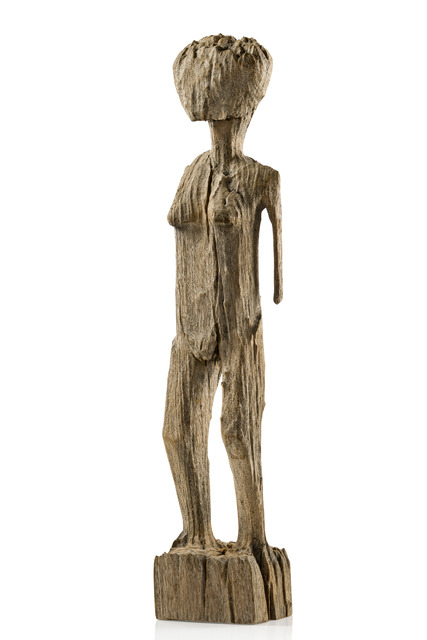 Female tomb figure, Madagascar, Sakalava, Size: H: 68,5 cm (H: 27.0 inch), ID: 3052647