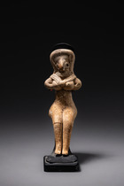 Female Idol, ca. 2600 - 2500 BC, Pakistan, Indus Valley, Mehrgarh, Size: H: 9,5 cm (H: 3.7 inch), ID: 3052395 - 2/5