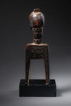 Anthropomorphic heddle pulley, Côte d'Ivoire, Baule, Size: H: 21 cm (H: 8.3 inch), ID: 3052380 - 4/4
