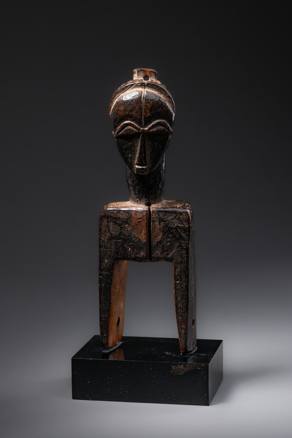 Anthropomorphic heddle pulley, Côte d'Ivoire, Baule, Size: H: 21 cm (H: 8.3 inch), ID: 3052380