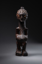 Power figure "nkishi" against small pox, D. R. Congo, Songye, Size: H: 31,5  cm (H: 31,5  cm), ID: 3052403 - 5/8