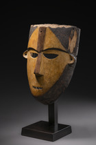 Anthropomorphic face mask "pongdudu" or "kpongadomba", D. R. Congo, Boa, Size: H: 26 cm (H: 10.2 inch), ID: 3052540 - 4/5
