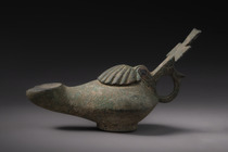 Öllampe, ca. 5. - 7. Jahrhundert n. Chr., Europa-Antiken, byzantinisch, Größe: H: 5,5 cm 8 cm (total) L: 14,6 cm (H: 2.2 inch 3.1 inch (total) L: 5.7 inch), ID: 3052519 - 4/5