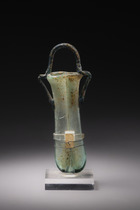 Unguentarium mit zwei Kammern, ca. 2. - 3. Jahrhundert n. Chr., Europa-Antiken, römisch, Größe: H: 11,5 cm 15 cm (with handle) (H: 4.5 inch 5.9 inch (with handle)), ID: 3052520 - 3/4