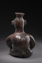 Sitzender Buckliger, ca. 300 v. Chr. – 200 n. Chr., Mexiko, Colima, Größe: H: 31 cm (H: 12.2 inch), ID: 3052455 - 5/6
