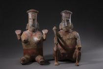 Großes sitzendes Figurenpaar, San Juanito-Stil, Protoklassisch, ca. 100 v. Chr. – 250 n. Chr., Mexiko, Jalisco, Größe: H: 50,5 cm & 51 cm (H: 19.9 inch & 20.1 inch), ID: 3052471 - 2/6