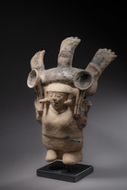 Stehende Priesterin, ca. 600 - 900 n. Chr., Mexiko, Golfküste, Veracruz, Größe: H: 33 cm (H: 13.0 inch), ID: 3052480 - 3/5