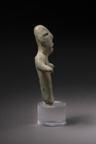 Figure d'un nain, Période préclassique, env. 800 – 500 av. J.-C., Mexique, Olmèques, Taille: H: 8,5 cm (H: 3.3 inch), ID: 3052510 - 2/4