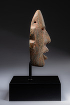 Masque en pierre, Période formative précoce à intermédiaire, environ entre 1200 av. J.-C. et 400 av. J.-C., Mexique, Olmèques, Taille: H: 20,5 cm (H: 8.1 inch), ID: 3052512 - 2/12
