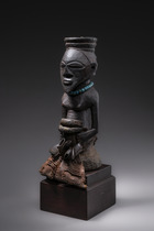 Power half figure "kakudji", D. R. Congo, Luba / Hemba / Kusu, Size: H: 31 cm (H: 12.2 inch), ID: 3052622 - 5/6