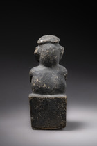Figure ancestrale assise avec collier "kalabubu", Indonésie - Nias, Taille: H: 14 cm (H: 5.5 inch), ID: 3052630 - 5/5