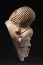Female face mask "okuyi" or "mukuyi", Gabon, Punu, Size: H: 30 cm (H: 11.8 inch), ID: 3052582 - 4/5