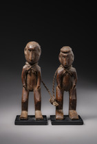 Paire de figures ancêtres "itara", Indonésie - Timor oriental, île d'Ataúro, Taille: H: 15 cm & 16 cm (H: 5.9 inch & 6.3 inch), ID: 3052619 - 3/5