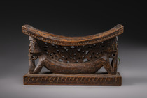 Appui-tête / Appui-cou "korwar" ("korvar"), Nouvelle-Guinée occidentale / Papouasie occidentale (Irian Jaya) - Région de Korvar, Taille: B: 21,5 cm H: 13,3 cm (B: 8.5 inch H: 5.2 inch), ID: 3052612 - 3/7