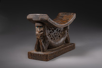 Appui-tête / Appui-cou "korwar" ("korvar"), Nouvelle-Guinée occidentale / Papouasie occidentale (Irian Jaya) - Région de Korvar, Taille: B: 21,5 cm H: 13,3 cm (B: 8.5 inch H: 5.2 inch), ID: 3052612 - 5/7