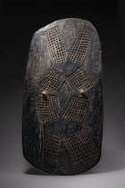 Kriegsschild, Papua-Neuguinea - Provinz Madang - Simbai River, Kalam, Größe: H: 107 cm B: 54,5 cm (H: 42.1 inch B: 21.5 inch), ID: 3052616 - 3/3