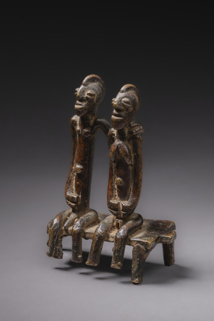 Seated couple, Burkina Faso, Lobi, Size: H: 7,5 cm (H: 3.0 inch), ID: 3052598