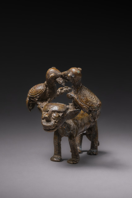 Goldweight: antelope with birds, Ghana, Ashanti, Size: H: 6 cm (H: 2.4 inch), ID: 3052600