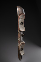 Face mask "eluba" or "emangungu", D. R. Congo, Bembe, Size: H: 67,5 cm (H: 26.6 inch), ID: 3052607 - 4/5