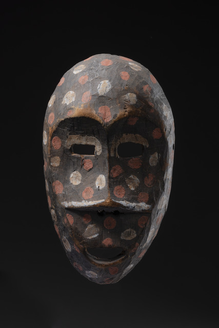 Anthropomorphic face mask, D. R. Congo, Ituri, Size: H: 21,5 cm (H: 8.5 inch), ID: 3052566