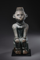 Grave figure "ntadi", D. R. Congo, Yombe, Size: H: 58,5 cm (H: 23.0 inch), ID: 3052635 - 3/6