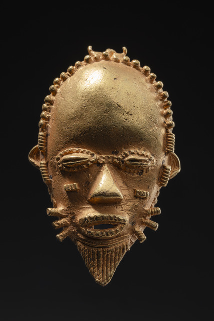 Head pendant "ngblo" or "sran tre", Côte d'Ivoire, Baule, Size: H: 6 cm (H: 2.4 inch), ID: 3052541