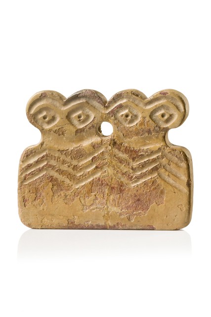 Idole à yeux doubles altsyriens, env. 3e millénaire av. J.-C., Mésopotamie du Nord – Nord-Est de la Syrie, Tell Brak, Taille: H: 4,3 cm B: 5,3 cm (H: 1.7 inch B: 2.1 inch), ID: 3052653