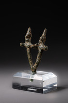 Rare two-figure nail idol, Hittite, ca. mid-2nd millennium BC, Ancient Anatolian Hittite Empire, Size: H: 6,4 cm (H: 2.5 inch), ID: 3052667 - 2/4